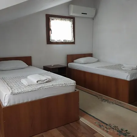 Hotel apartamentowy Jasmin 2*