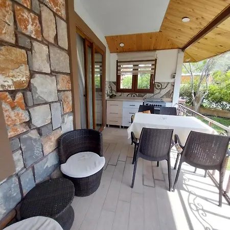 Jasmin Hotel apartamentowy 2*